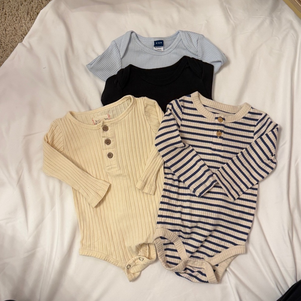 Set of 4 Baby Bodysuits